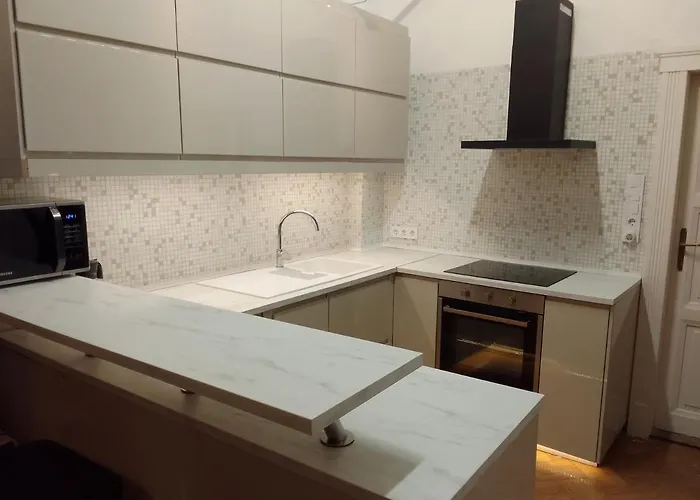 Parkside Modern Classic Garden View Διαμέρισμα