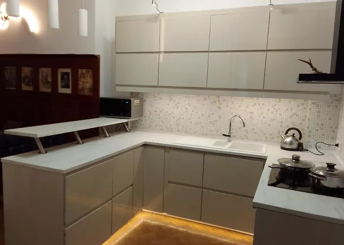 Διαμέρισμα Parkside Modern Classic Garden View *