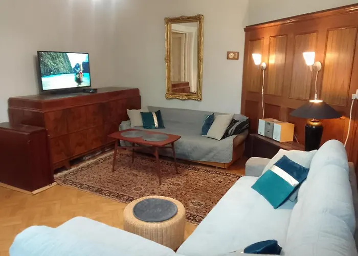 Parkside Modern Classic Garden View