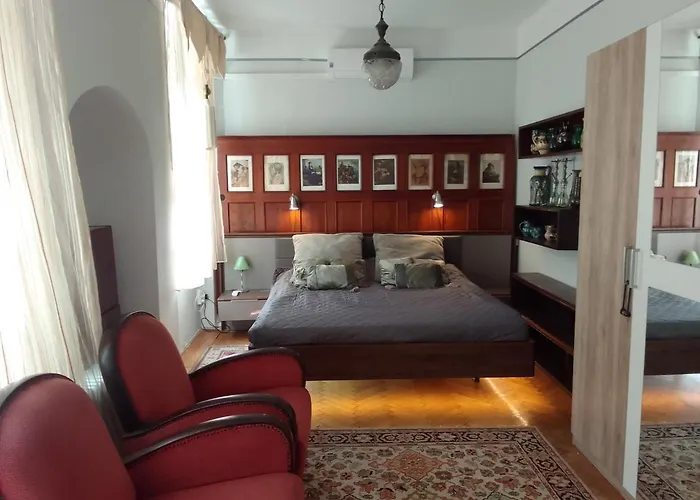 Διαμέρισμα Parkside Modern Classic Garden View *