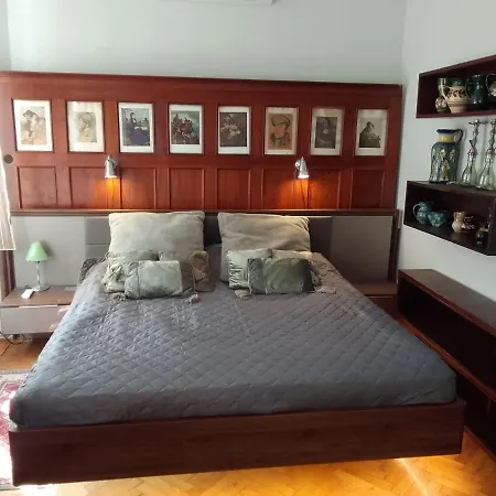 Parkside Modern Classic Garden View *