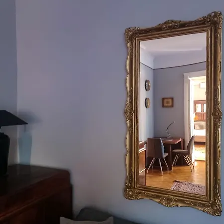 Parkside Modern Classic Garden View דירה